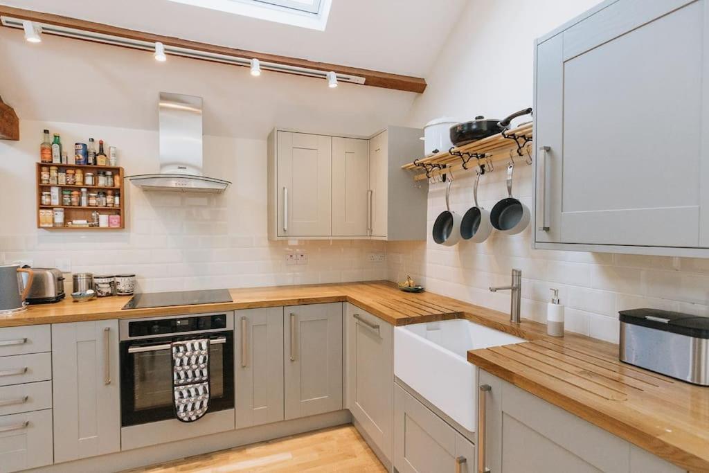 Elm House Barn - Converted One Bed Barn At The Gateway To The Lake District National Park High Hesket 외부 사진